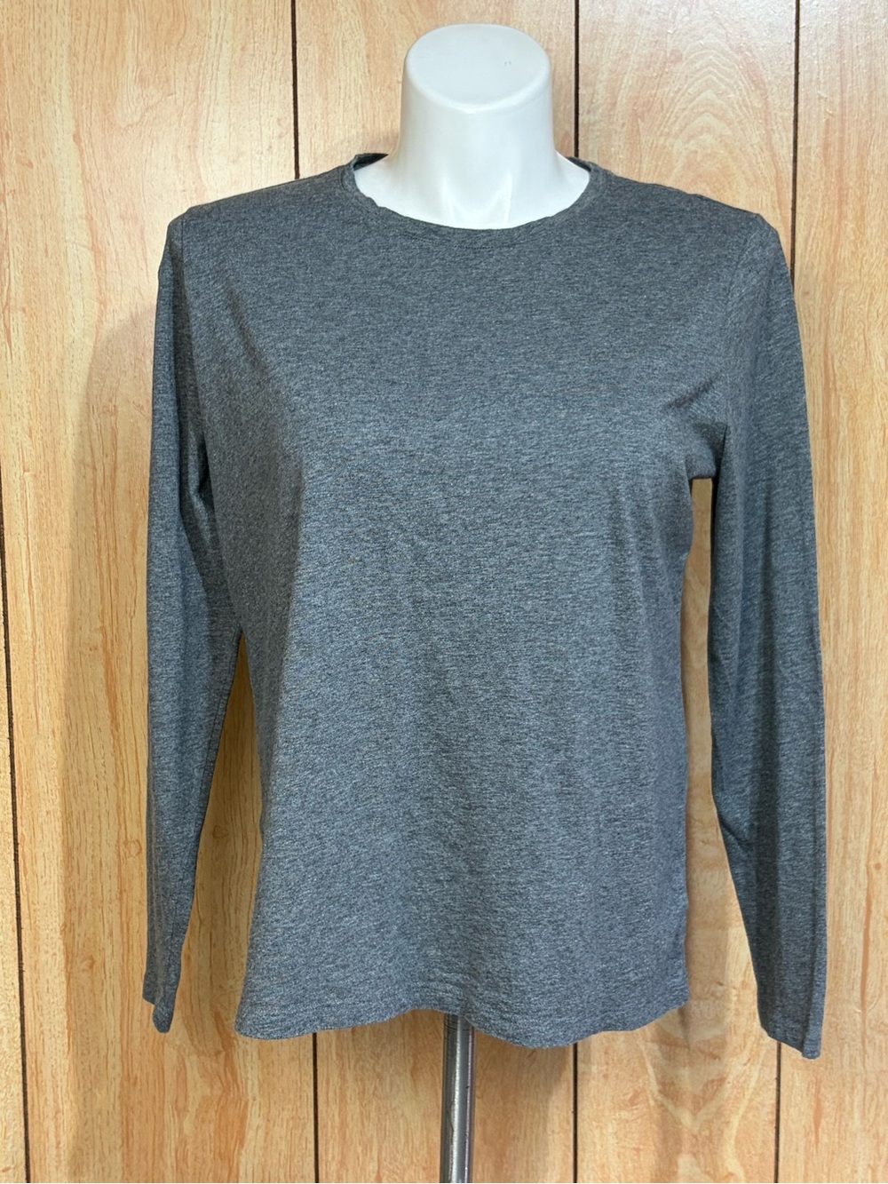 Lands' End Gray Long-Sleeve Crewneck Tee